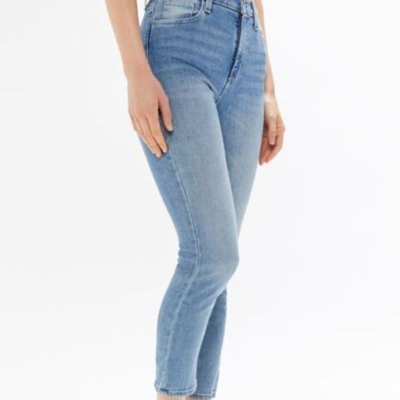 BDG High-Waisted Women's Girlfriend Jean Light Wash Size 31 - Picture 3 of 6